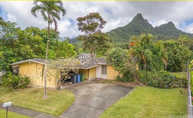 1076 Maunawili Rd, Kailua, HI 96734
