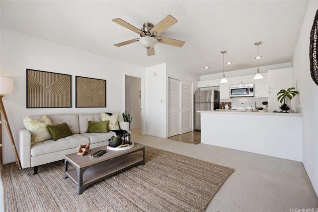 94-1097 Paawalu St #U5, Waipahu, HI 96797
