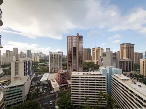 469 Ena Rd #2301, Honolulu, HI 96815