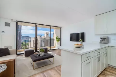 411 Hobron Ln #2509, Honolulu, HI 96815