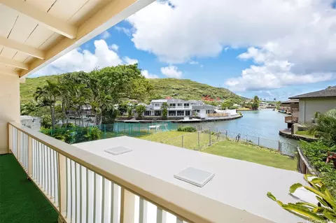 331 Kawaihae St #A, Honolulu, HI 96825