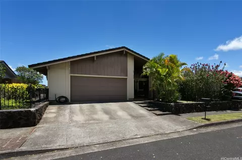 98-1024 Oliwa St, Aiea, HI 96701
