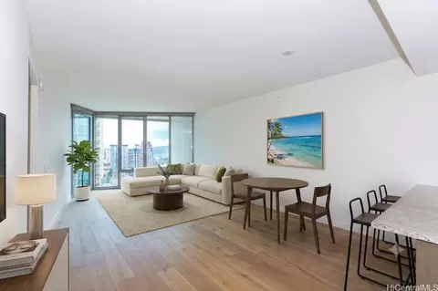1001 Queen St #3109, Honolulu, HI 96814