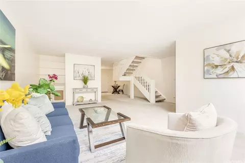 300 E Kawaihae St #300E, Honolulu, HI 96825