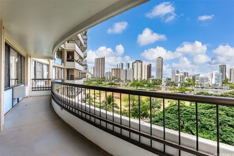 2333 Kapiolani Blvd #814, Honolulu, HI 96826