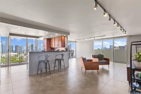 1425 Ward Ave #12W, Honolulu, HI 96822