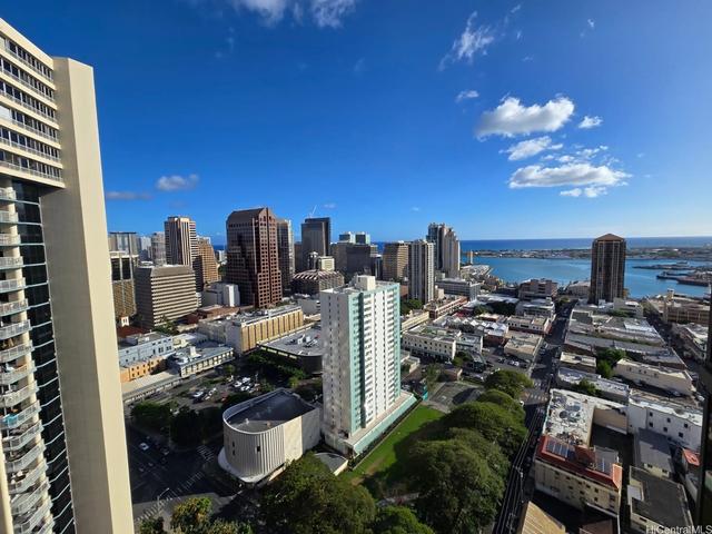 60 N Beretania St #3209, Honolulu, HI 96817