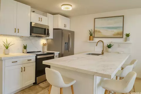 60 N Beretania St #3209, Honolulu, HI 96817
