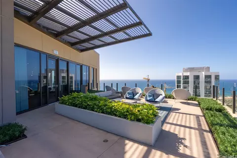 987 Queen St #512, Honolulu, HI 96814