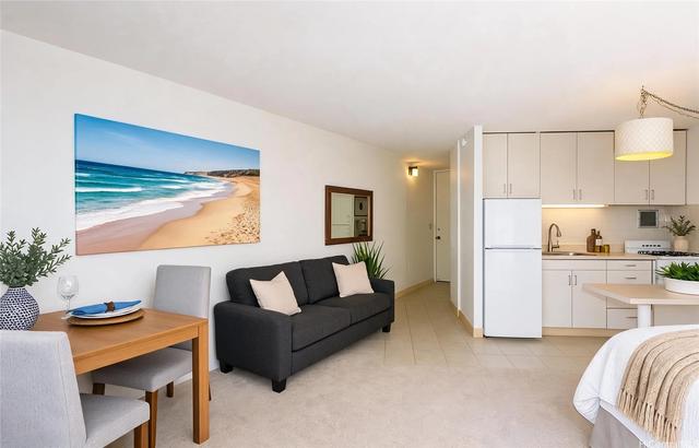 750 Amana St #204, Honolulu, HI 96814