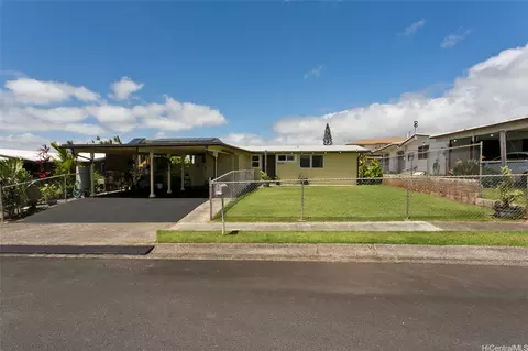 2352 Akalakala St, Pearl City, HI 96782