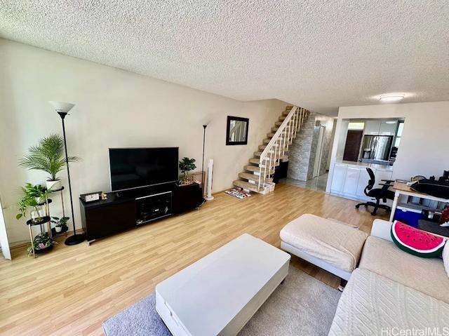 500 University Ave #537, Honolulu, HI 96826