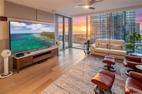 1118 Ala Moana Blvd #2203, Honolulu, HI 96814
