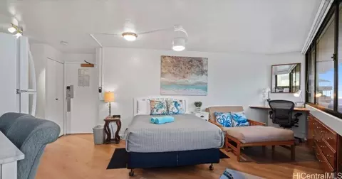 1700 Ala Moana Blvd #1501, Honolulu, HI 96815