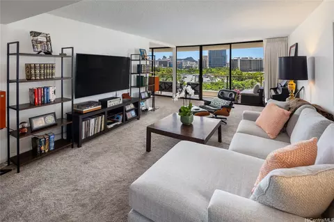 1860 Ala Moana Blvd #904, Honolulu, HI 96815