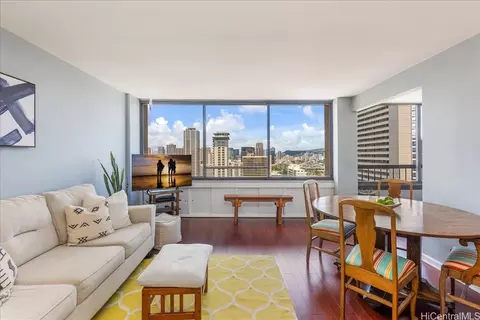 430 Lewers St #2801, Honolulu, HI 96815