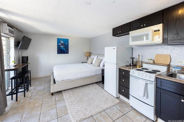441 Lewers St #601, Honolulu, HI 96815