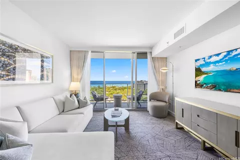 383 Kalaimoku St #2009, Honolulu, HI 96815