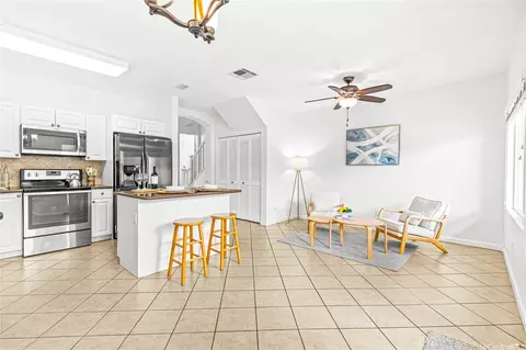 91-2109 Kaioli St #303, Ewa Beach, HI 96706