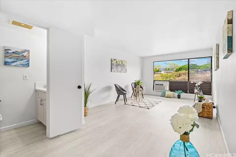 98-640 Moanalua Loop # 2021, Aiea, HI 96701