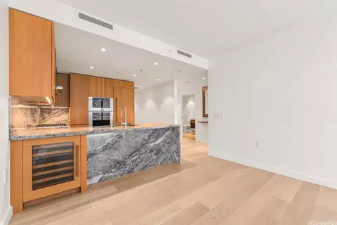 1100 Ala Moana Blvd #906, Honolulu, HI 96814