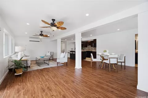 Living - 920 Leighton St, Honolulu, HI 96821 photo 1 of 1