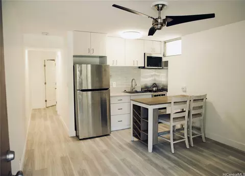 1867 Kaioo Dr #110, Honolulu, HI 96815