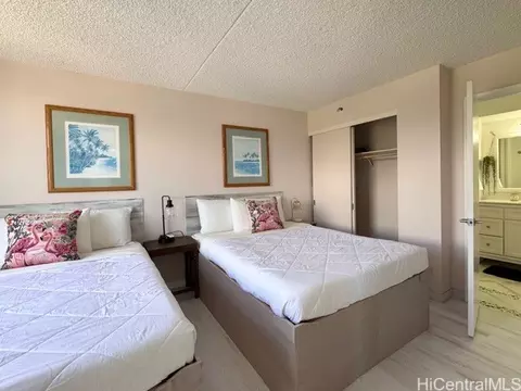 201 Ohua Avenue Apt 3403 T2 Ave #3403 T2 (NUC), Honolulu, HI 96815