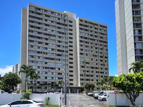 5180 Likini St #503, Honolulu, HI 96818