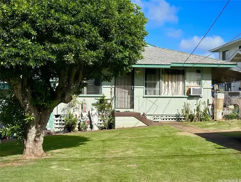 1372 Akalani Loop, Kailua, HI 96734