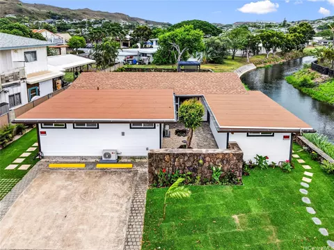 743 Akumu St, Kailua, HI 96734