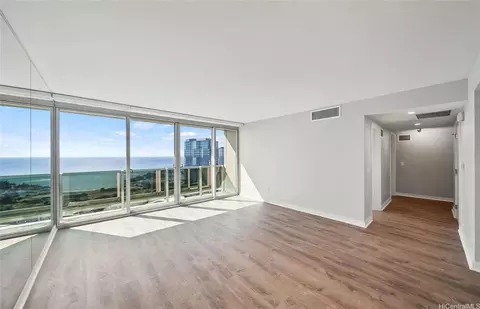 1177 Queen St #4002, Honolulu, HI 96814