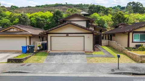 98-588 Kilinoe St #101, Aiea, HI 96701