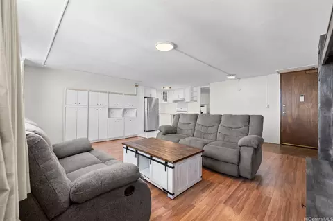 98-288 Kaonohi St #3801, Aiea, HI 96701