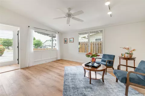 621 Palawiki St, Kailua, HI 96734