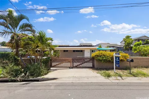 87-325 Heleuma St, Waianae, HI 96792