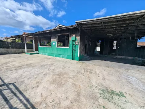 84-573 Kepue St, Waianae, HI 96792
