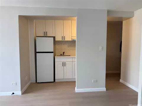 2525 Date St #1303, Honolulu, HI 96826