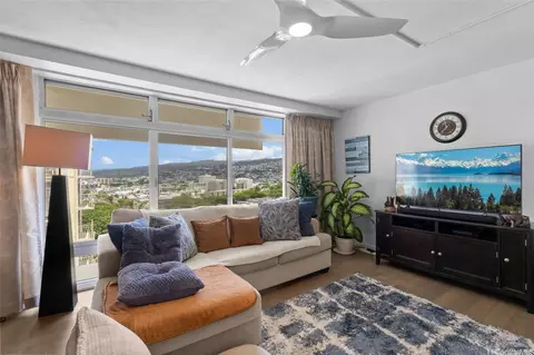 1519 Nuuanu Ave #1846, Honolulu, HI 96817