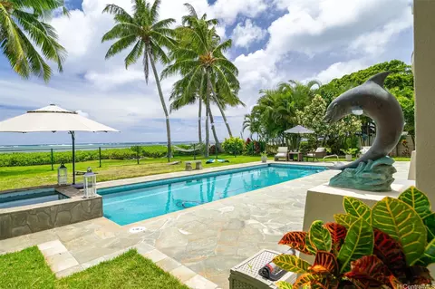 5599 Kalanianaole Hwy, Honolulu, HI 96821