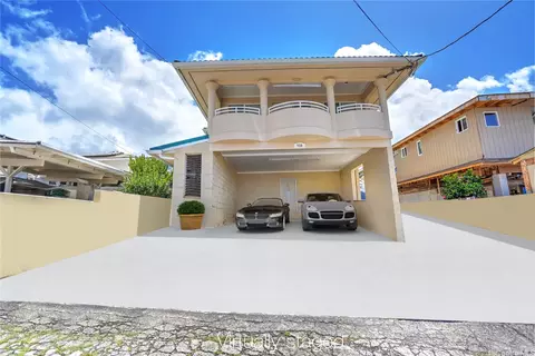 920 Laki Rd, Honolulu, HI 96817