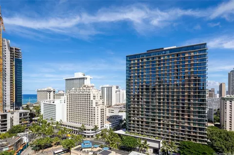 2410 Cleghorn St #2101, Honolulu, HI 96815