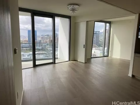 1000 Auahi St #2703, Honolulu, HI 96814