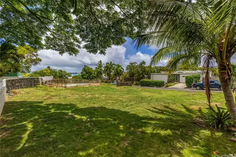 5 Paku Pl, Kaneohe, HI 96744