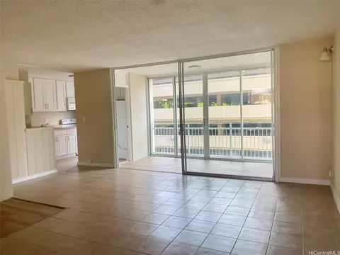 419 Atkinson Dr # A, Honolulu, HI 96814