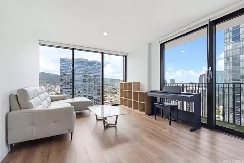 987 Queen St #2814, Honolulu, HI 96814