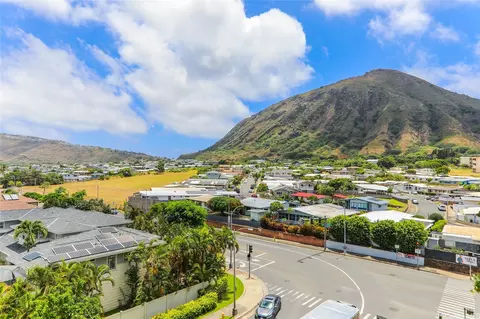 520 Lunalilo Home Rd #8404, Honolulu, HI 96825