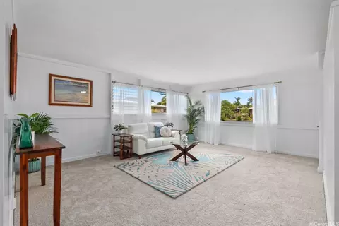 1458 Uluhala Pl, Kailua, HI 96734