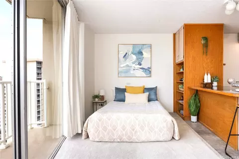 750 Amana St #1803, Honolulu, HI 96814