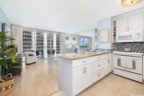1925 Kalakaua Ave #903, Honolulu, HI 96815